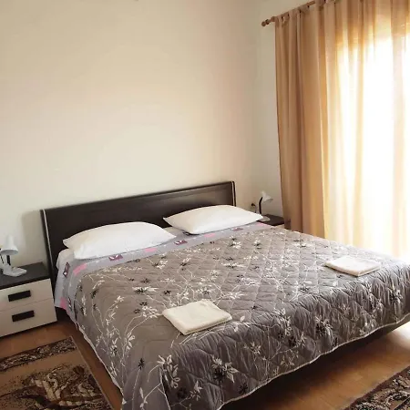 One-bedroom In Ii *